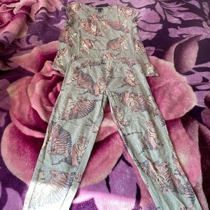 Gap kids matching Tiger Tee and leggings set size xxl (14-16)